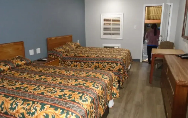 Town House Motel
