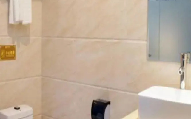 Aiwan Hotel