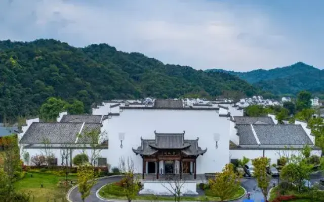 Wuyuan Yuehuitang