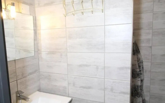 Appartement Balaruc-les-Bains, 1 pièce, 2 personnes - FR-1-553-120