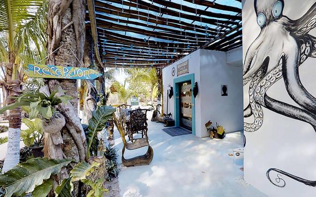 Отель Villas Tiburon by The Beach вид на фасад