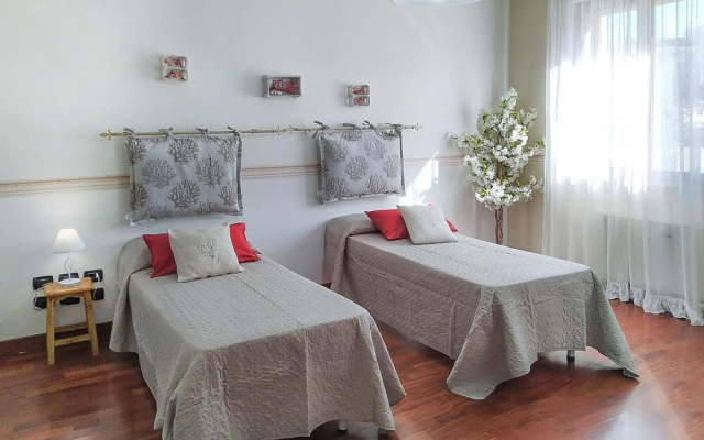 Awesome Apartment in Alghero With 2 Bedrooms
