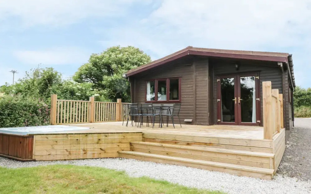Oak Lodge