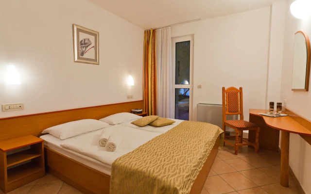 Villa Lovorka - Hotel Resort Drazica