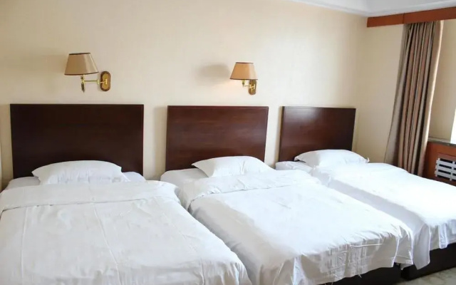 Tiedao Hotel(大连铁道宾馆（中山广场人民路东港商务区店）)