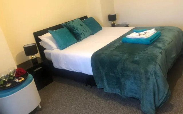 The Upper Room Apartment