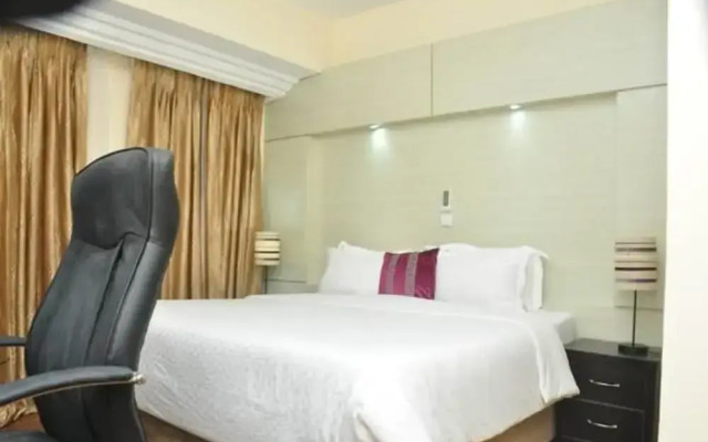 Z'Bass Hotel & Resort