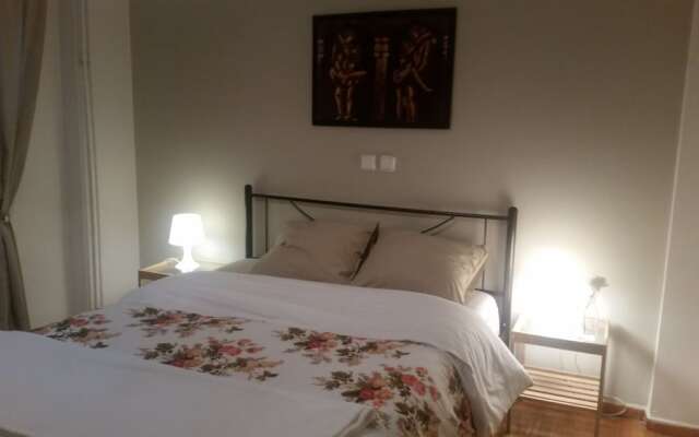 Отель Kallirrois Apt - Sweet Home 4 комната для гостей