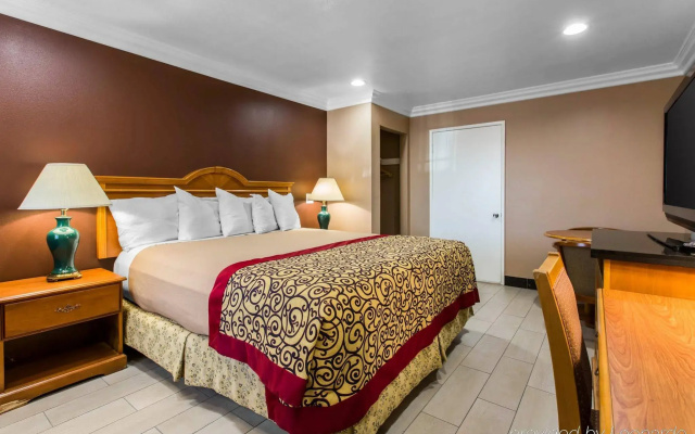 Rodeway Inn