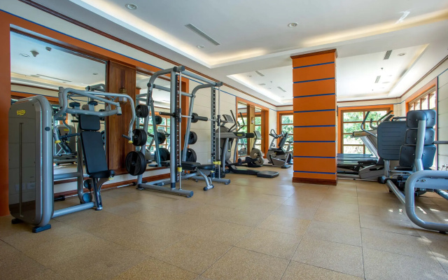 Отель Dar Es Salaam Serena