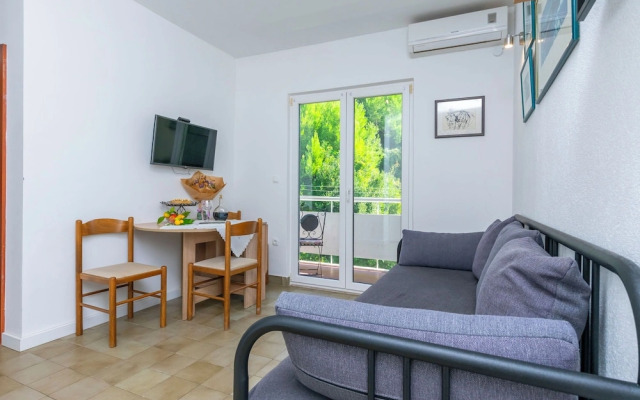Apartment Livr