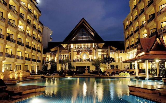 Отель Garden Cliff Resort and Spa Таиланд, Паттайя - отзывы, цены и фото номеров - забронировать отель Garden Cliff Resort and Spa онлайн вид на фасад