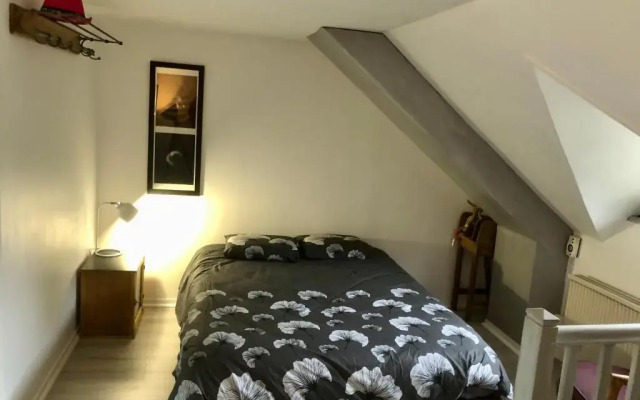 Appartement Cosy avec Balcon au calme proche Gare