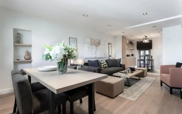 Mougins Luxury Retreats