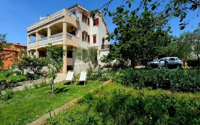 Apartments Ankica - 150 m from beach