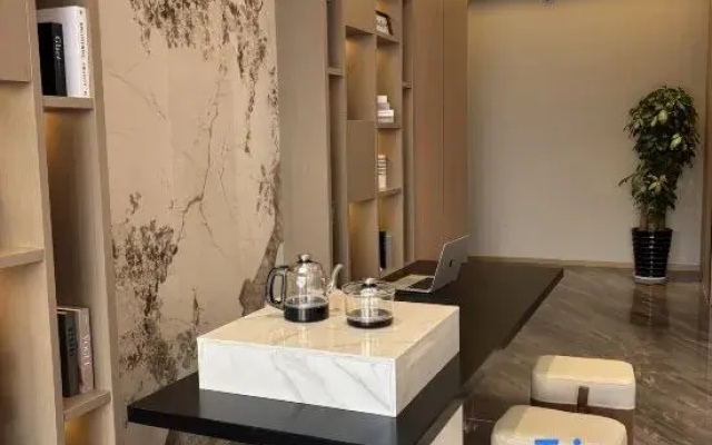 Shiji Hotel