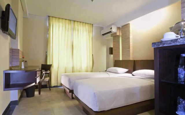 Losari Roxy Hotel