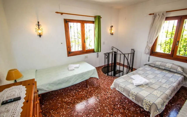 Sweet - modern, well-equipped villa with private pool in Benissa