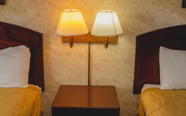 Colfax Inn by Marifah