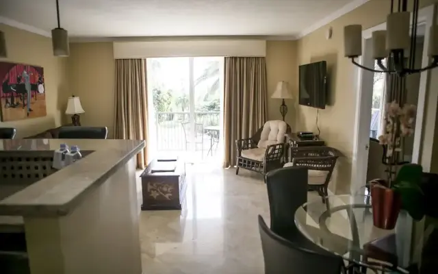 Private Residences at Mutiny Park