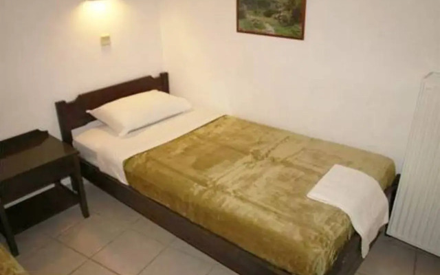 Aristea Hotel