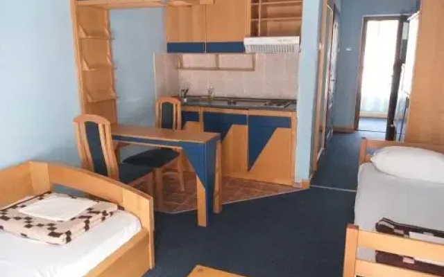 Garni Lupus Hotel