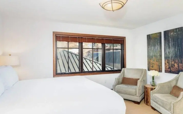 Mountain Majesty 2BD by Exceptional Stays
