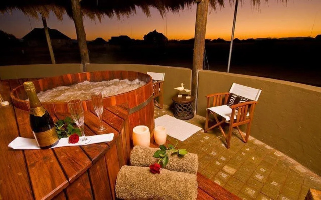 BotseBotse Luxury Retreat
