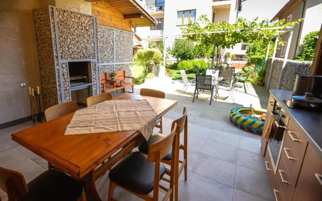 Guest House 7