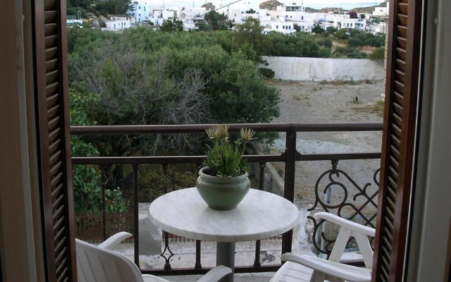 ARETHOUSA
