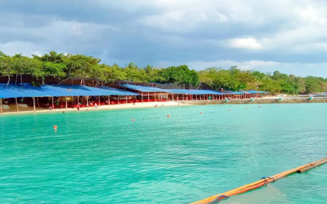 Paradise Island Park & Beach Resort