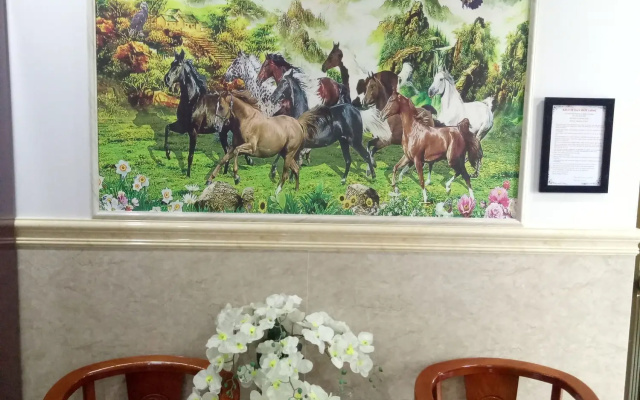 Duc Long Hotel