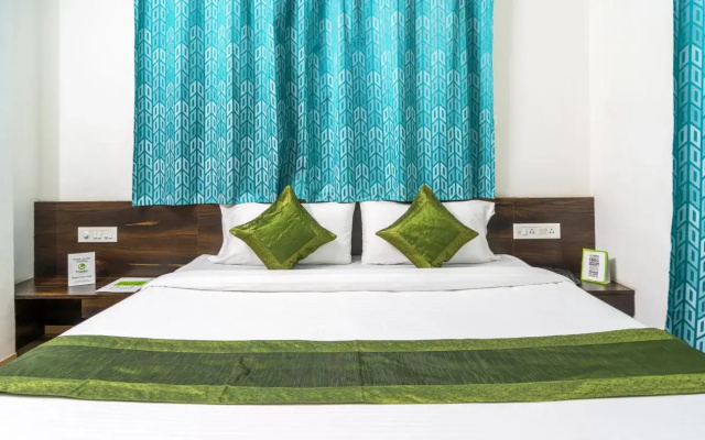 OYO 9738 Hotel House Khas Suites