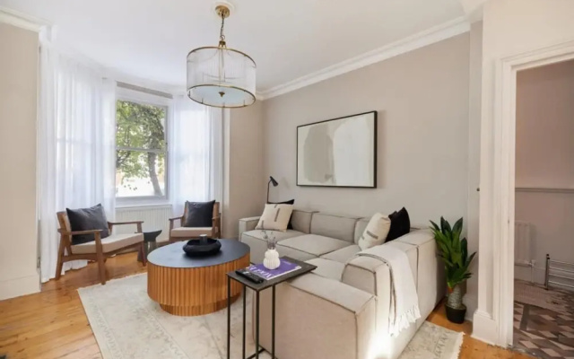 The Fulham Wonder - Stylish 4bdr Flat With Garden