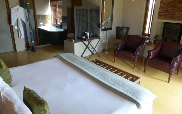 Etali Safari Lodge