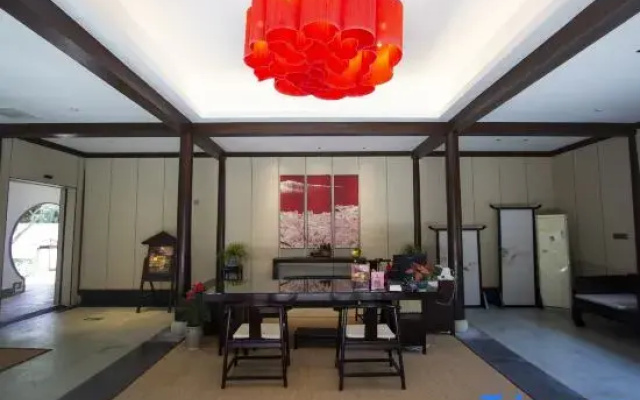 Huashentang Homestay