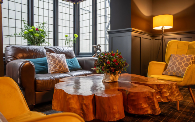Balmer Lawn Hotel
