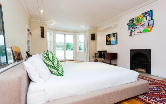 Отель Beautiful Belsize Park Gardens комната для гостей
