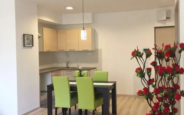 Corvin Rose Apartment Hotel