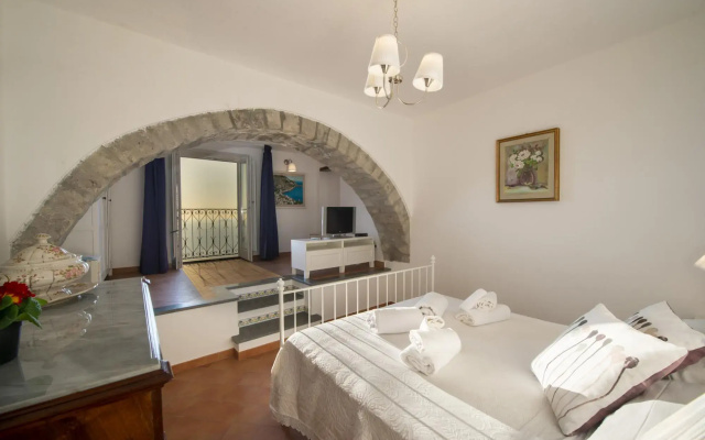 Villa Cimino - Central Villa Stunning Sea View