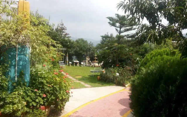 Oyo 15584 Mukteshwar Himalayan Resort