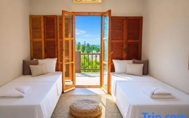 Casablanca Villa by HolidayKeys