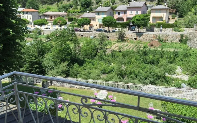 Le Mirval
