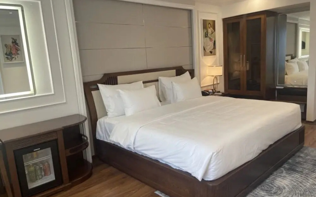 A25 Premium Hotel - 16 Mieu Dam