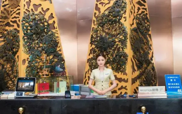 Inzone Garland Hotel
