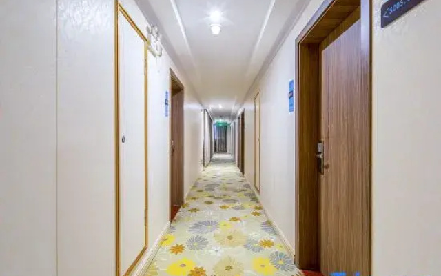 Yeste Meitu Hotel (Nanning Zoo Gaoxin Avenue)