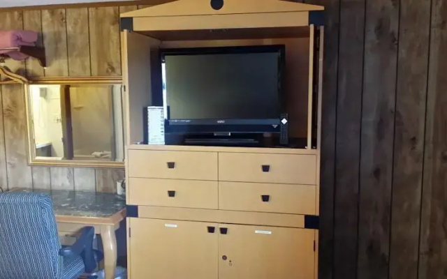 Budget King Motel