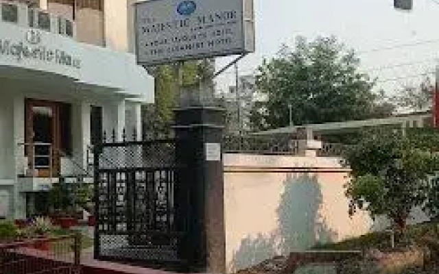 Majestic Annexe