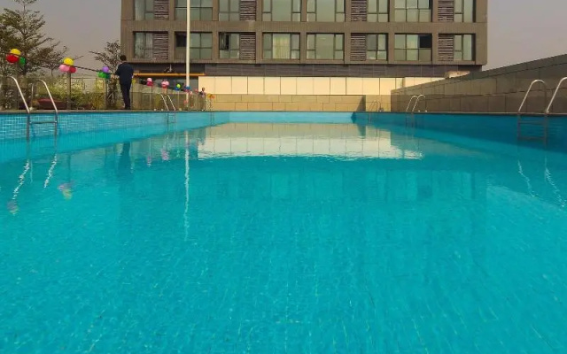 Yuwa Residences Hotel