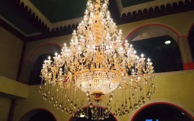 Ya'oulong Castle Hotel